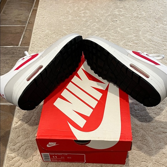 Nike Air Max Men's White and Red Sneakers - Picture 6 of 6